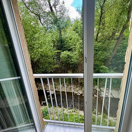 U Letiste V Praze 아파트 Tuchomerice